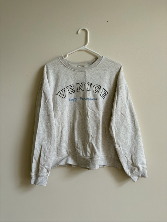 H&M Sweaters - H&M Light Gray 'Venice' Crewneck Sweatshirt